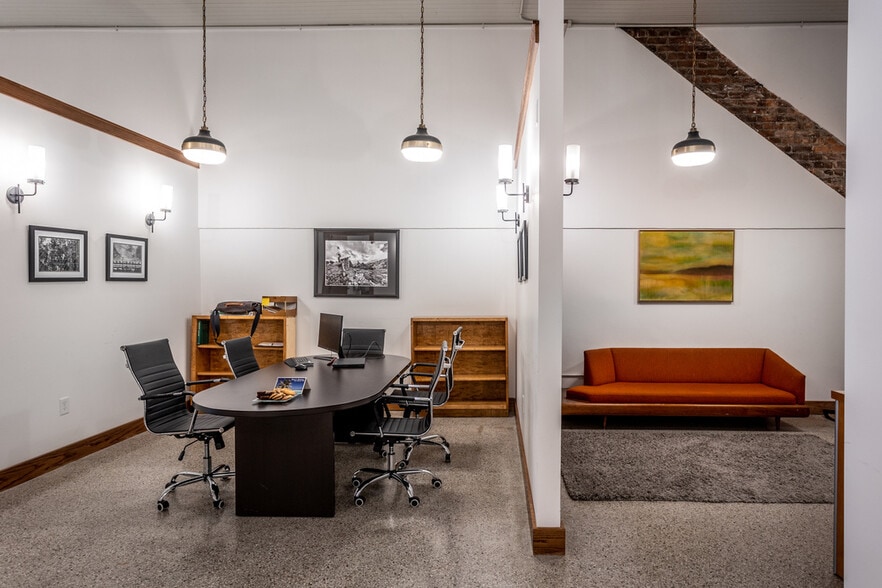 More Photos Of 3726-3730 N Main St, Farmville Storefront Retail Residential For Lease