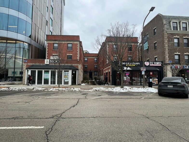 More Photos Of 716 Clark St, Evanston Apartments For Sale