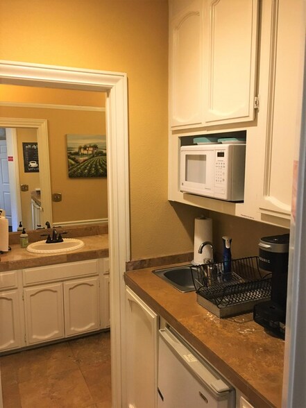 More Photos Of 565 Brunswick Rd, Grass Valley Office For Sale