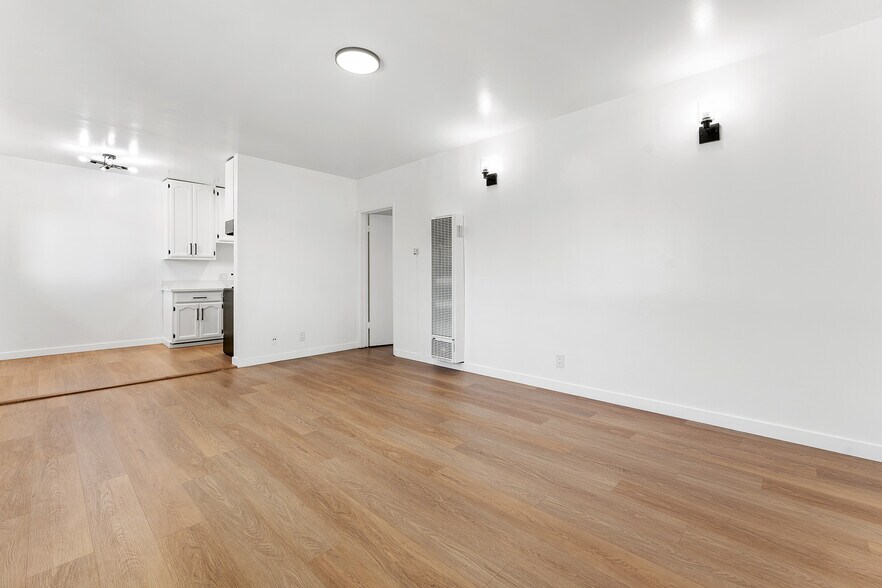 More Photos Of 252 W Elm Ave, Burbank Apartments For Sale