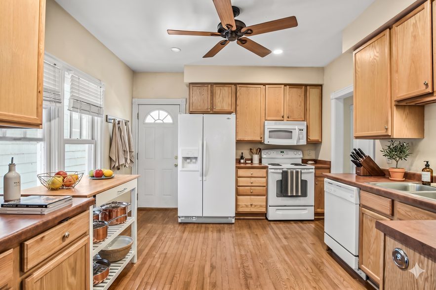 More Photos Of 120-126 N Franklin St, Madison Apartments For Sale