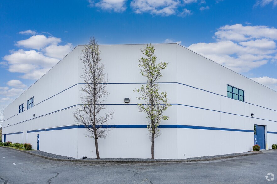 More Photos Of 3905 Cypress Dr, Petaluma Warehouse For Lease