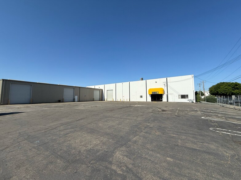 More Photos Of 2242 Hoover Ave, Modesto Warehouse For Lease