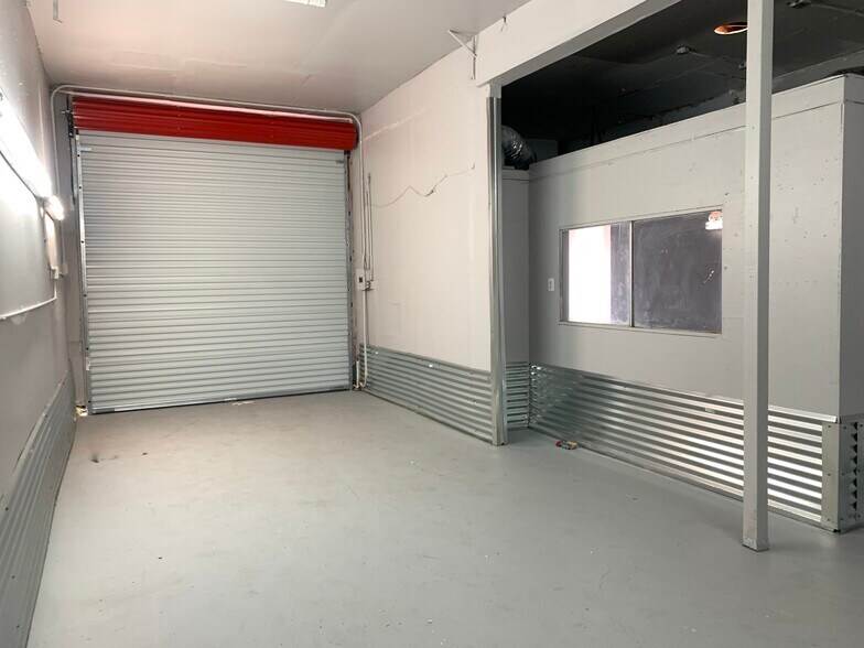 More Photos Of 2715 Highway 95, Bullhead City Self Storage For Lease