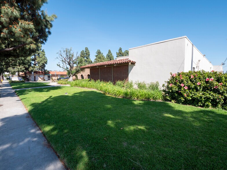 More Photos Of 13420 Newport Ave, Tustin Medical For Lease