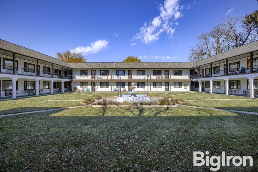 More Photos Of 633 E 10th St, York Apartments For Sale