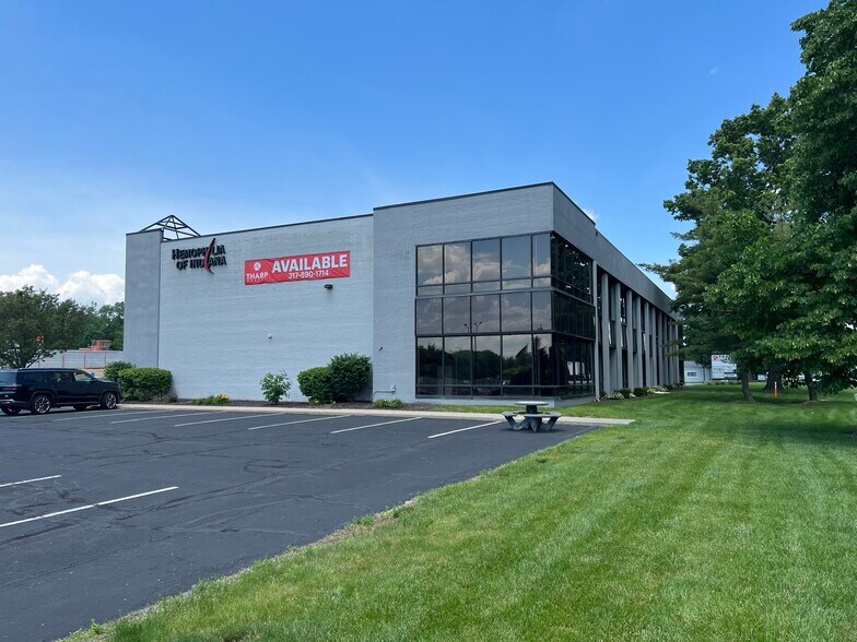 More Photos Of 6910 N Shadeland Ave, Indianapolis Office For Lease