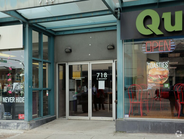More Photos Of 718-720 W Broadway, Vancouver Medical For Lease