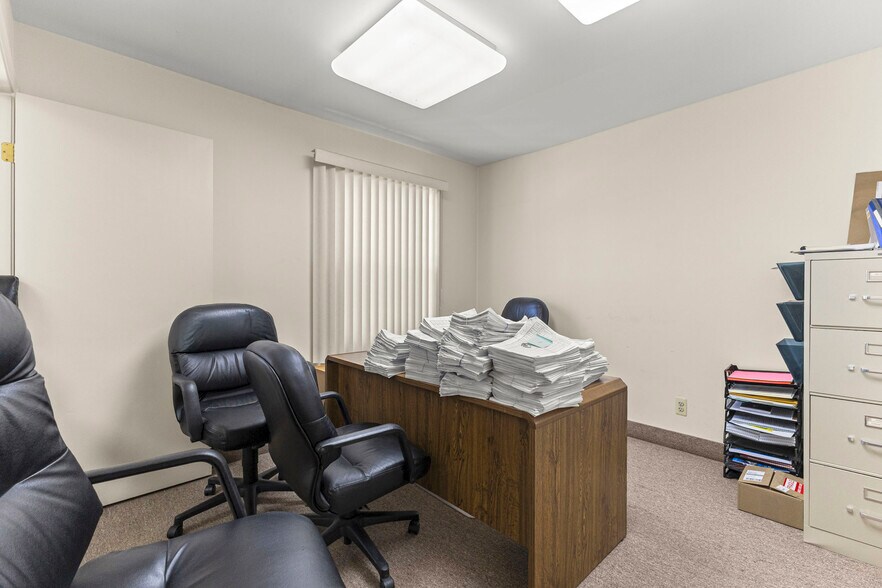 More Photos Of 30401 Utica Rd, Roseville Office For Sale