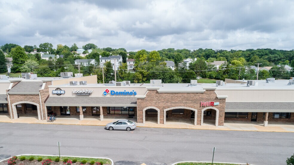 More Photos Of 100-111 Hilltop Village Center Dr, Eureka Storefront For Lease