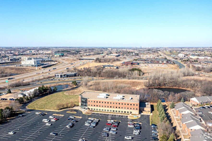 More Photos Of 8650 Hudson Blvd, Lake Elmo Medical For Lease