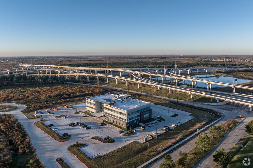 More Photos Of 29404 Northwest Fwy, Cypress Medical For Lease