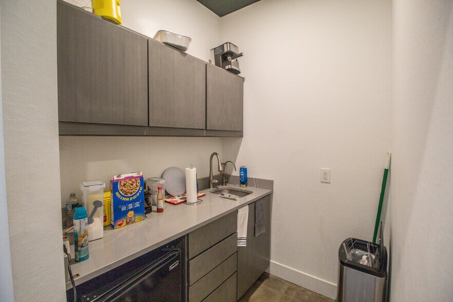 More Photos Of 6640 Taylor Rd, Punta Gorda Light Distribution For Sale
