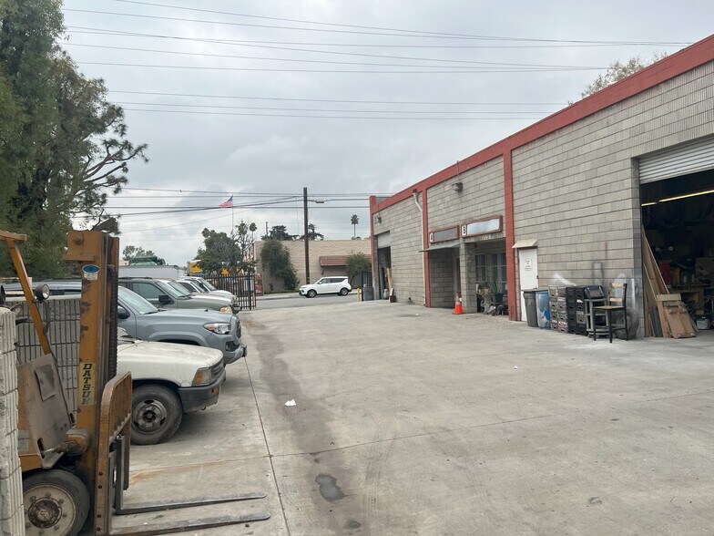 More Photos Of 1325 Vineland Ave, Baldwin Park Warehouse For Lease