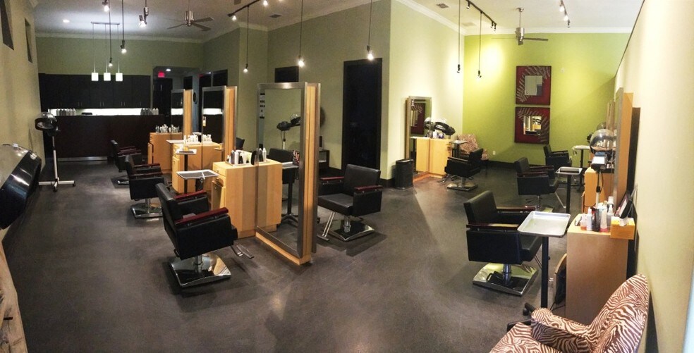 More Photos Of 6839 Old Jacksonville Hwy, Tyler Storefront Retail Office For Sale