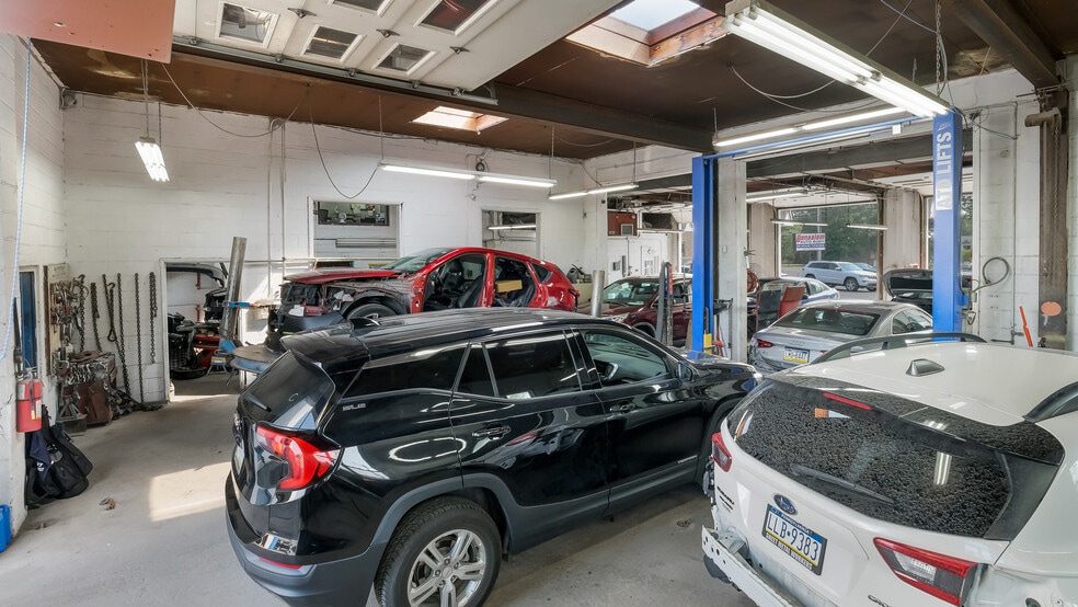 More Photos Of 2531 Street Rd, Bensalem Auto Repair For Sale