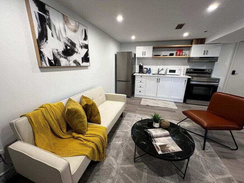 More Photos Of 66 Wellington St S, Hamilton Apartments For Sale