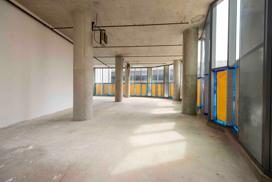 More Photos Of 211 N Harbor Dr, Chicago Apartments For Lease