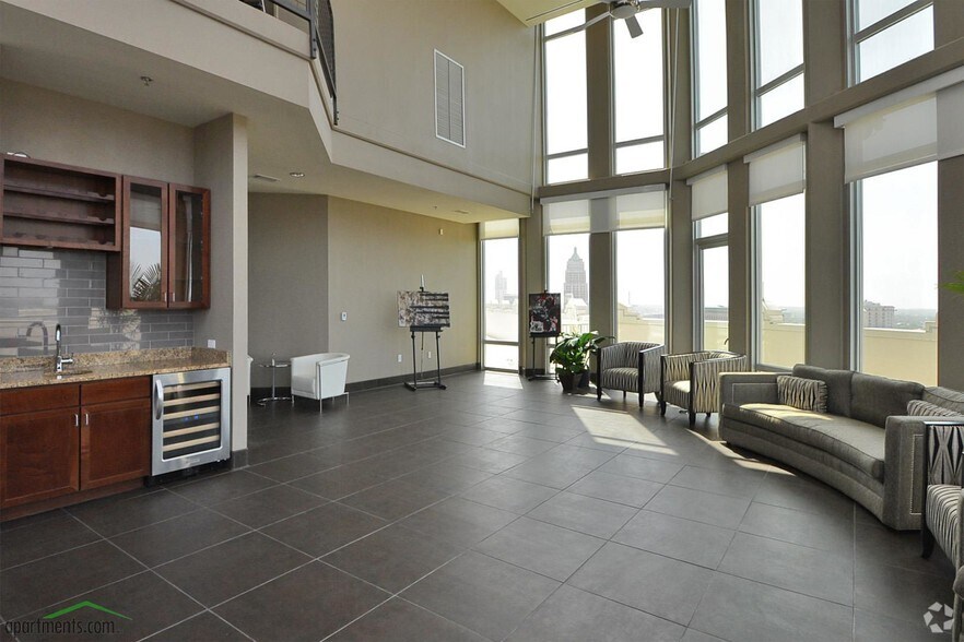 More Photos Of 100 N Santa Rosa St, San Antonio Apartments For Lease