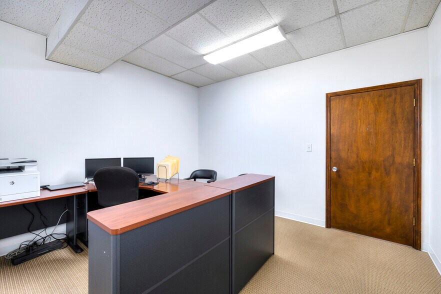 More Photos Of 410 W Liberty St, Sumter Office Residential For Sale