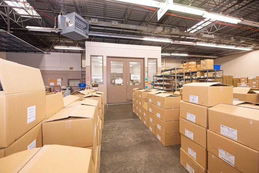 More Photos Of 2105 Production Dr, Louisville Manufacturing For Sale
