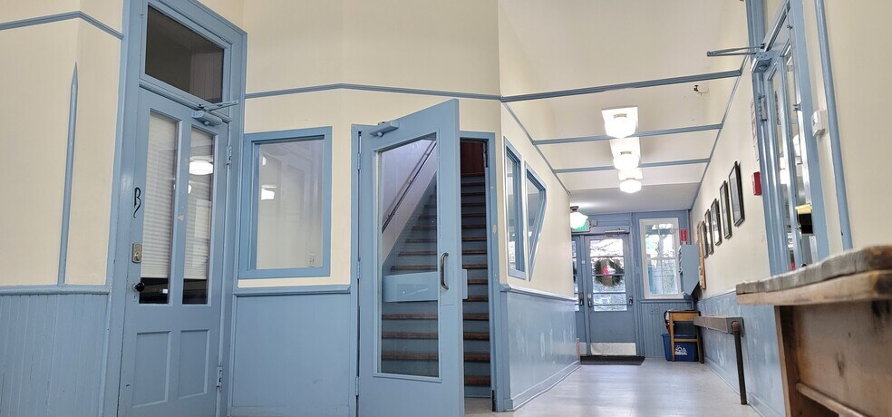More Photos Of 28 School St, Branford Loft Creative Space For Lease