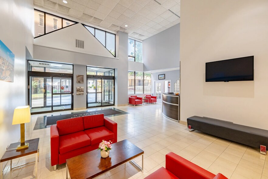 More Photos Of 520 S 2nd St, Springfield Apartments For Sale