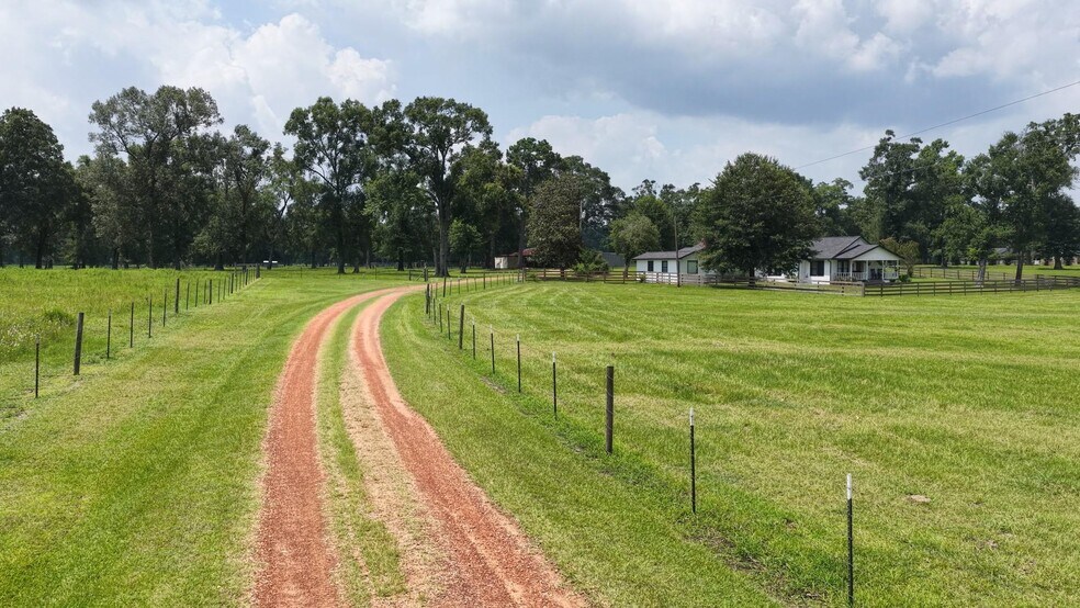 More Photos Of 100 Hill Ranch Ln, New Waverly Land For Sale