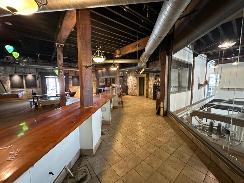 More Photos Of 638 Lake St, Wilson Freestanding For Sale