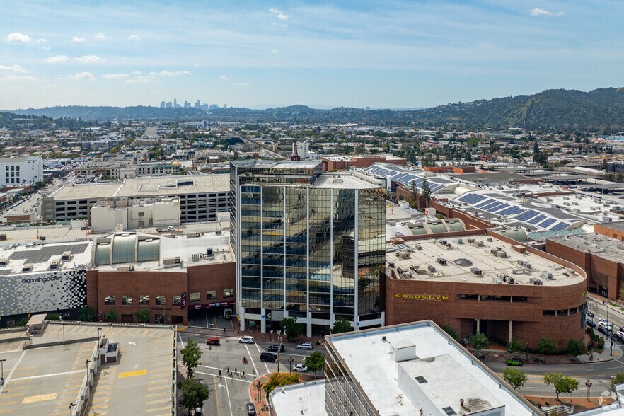 More Photos Of 100 W Broadway, Glendale Office For Lease