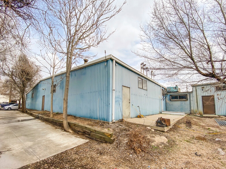 More Photos Of 11799 E 30th Ave, Aurora Warehouse For Sale