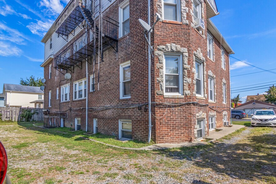 More Photos Of 19 Madison Ave, Franklin Square Apartments For Sale