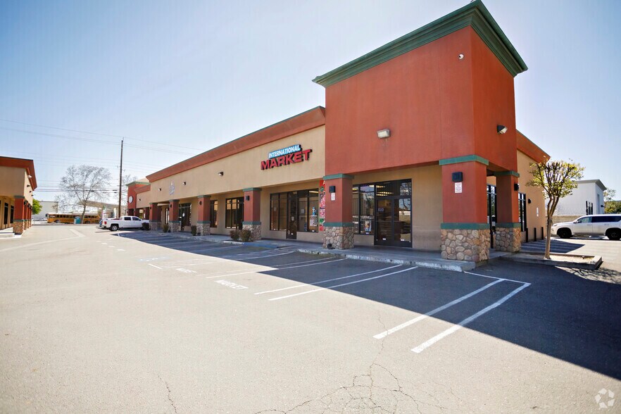 More Photos Of 1219 N Carpenter Rd, Modesto Storefront Retail Office For Lease