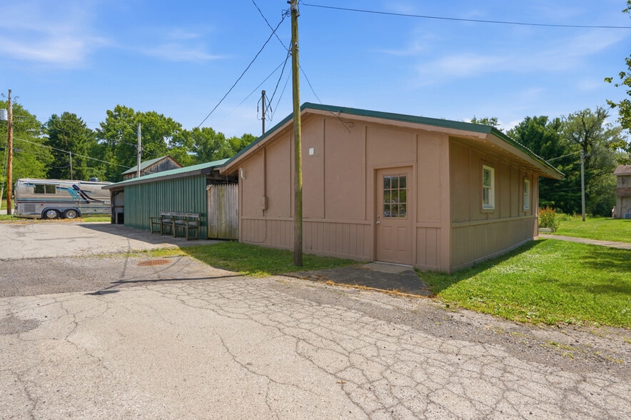 More Photos Of 101 Burtner Rd, Butler Office For Sale