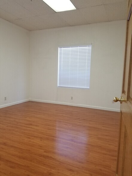 More Photos Of 3650 S Eastern Ave, Las Vegas Medical For Sale