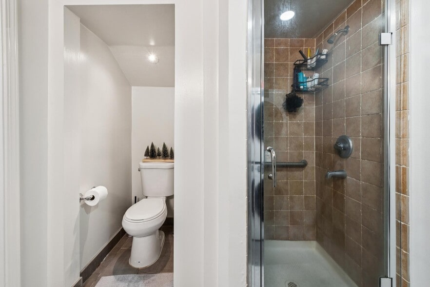 More Photos Of 2539-2541 Lombard St, San Francisco Apartments For Sale