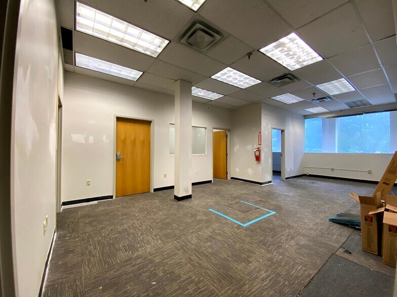 More Photos Of 208-210 Grant St, Pittsburgh Medical For Lease