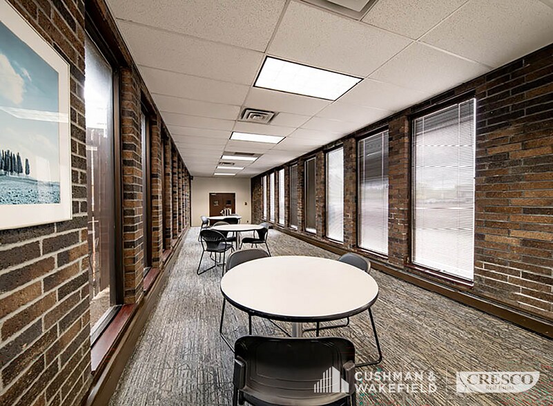 More Photos Of 29100 Aurora Rd, Solon Office For Lease