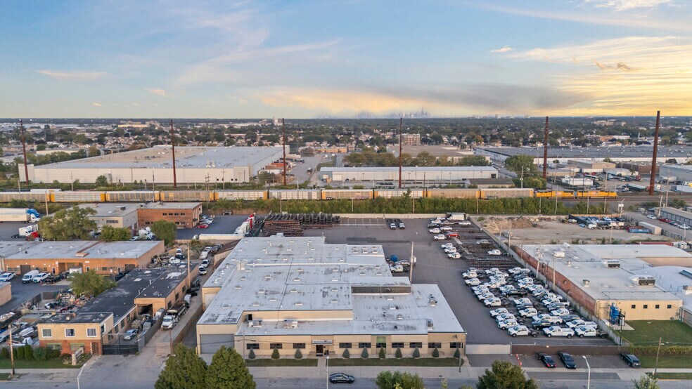 Primary Photo Of 1529 N 31st Ave, Melrose Park Truck Terminal For Lease