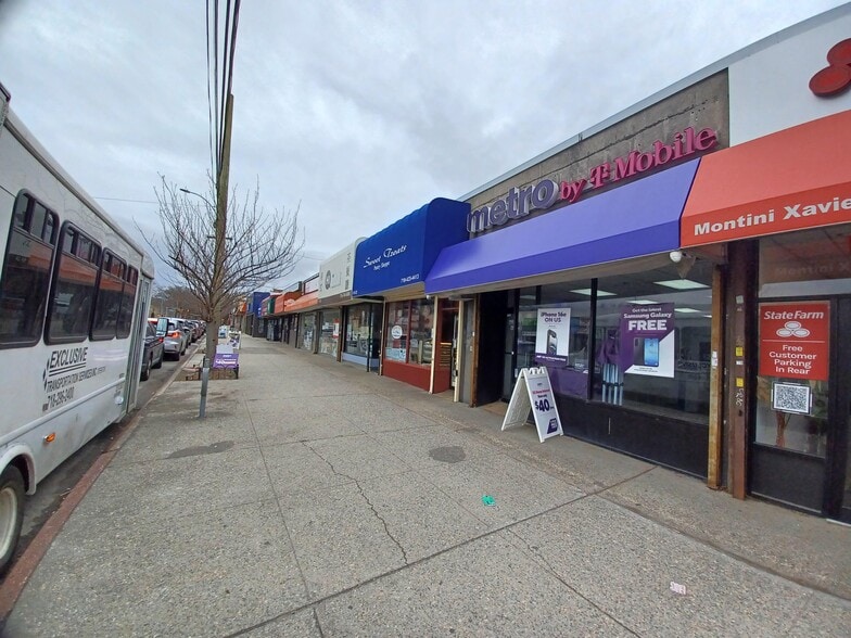 More Photos Of 6102 Springfield Blvd, Oakland Gardens Storefront For Lease