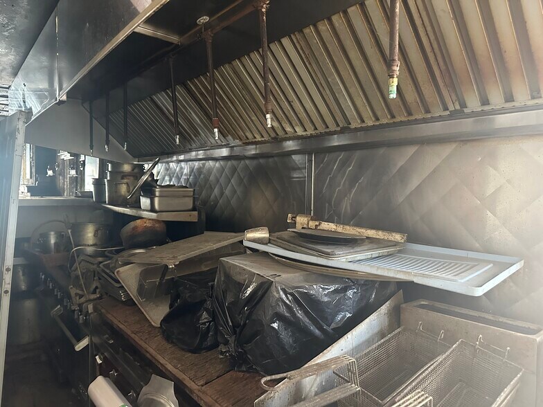 More Photos Of 1677 Main St, Buffalo General Retail For Sale
