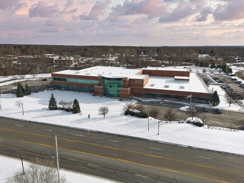 More Photos Of 1301 E Douglas Rd, Mishawaka Office For Sale