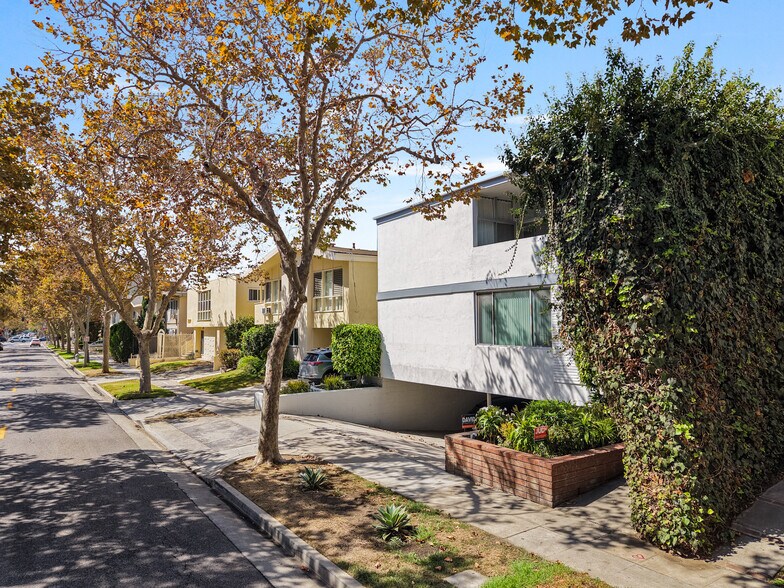 More Photos Of 329 S Rexford Dr, Beverly Hills Apartments For Sale