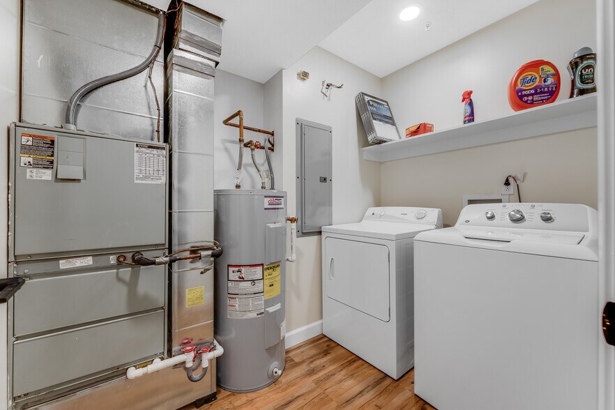 More Photos Of 940 Stewart St, Morgantown Apartments For Sale