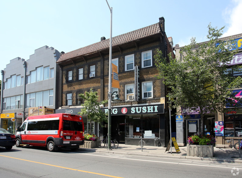 Primary Photo Of 388 Bloor St W, Toronto Storefront Retail Residential For Lease