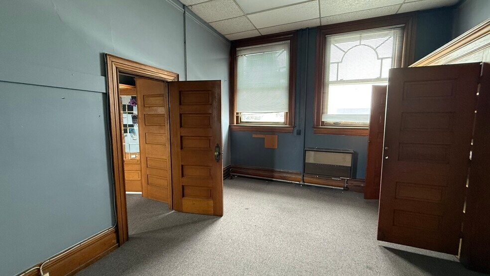 More Photos Of 242-248 W Broad St, Quakertown Office For Sale