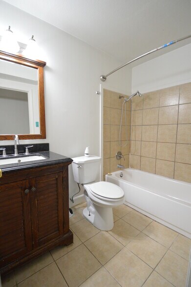 More Photos Of 1004 Austin St, Portland Apartments For Sale
