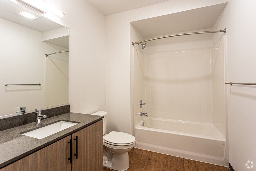 More Photos Of 206 5th Ave S, Seattle Apartments For Lease