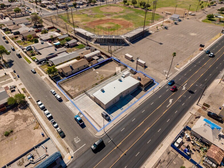 More Photos Of 817 S 4th St, El Centro Office For Sale