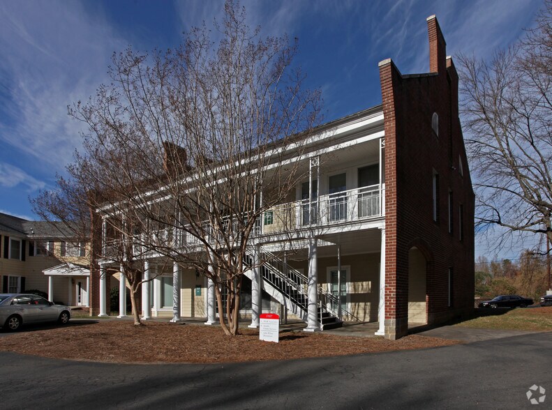 More Photos Of 5107 Monroe Rd, Charlotte Office For Lease